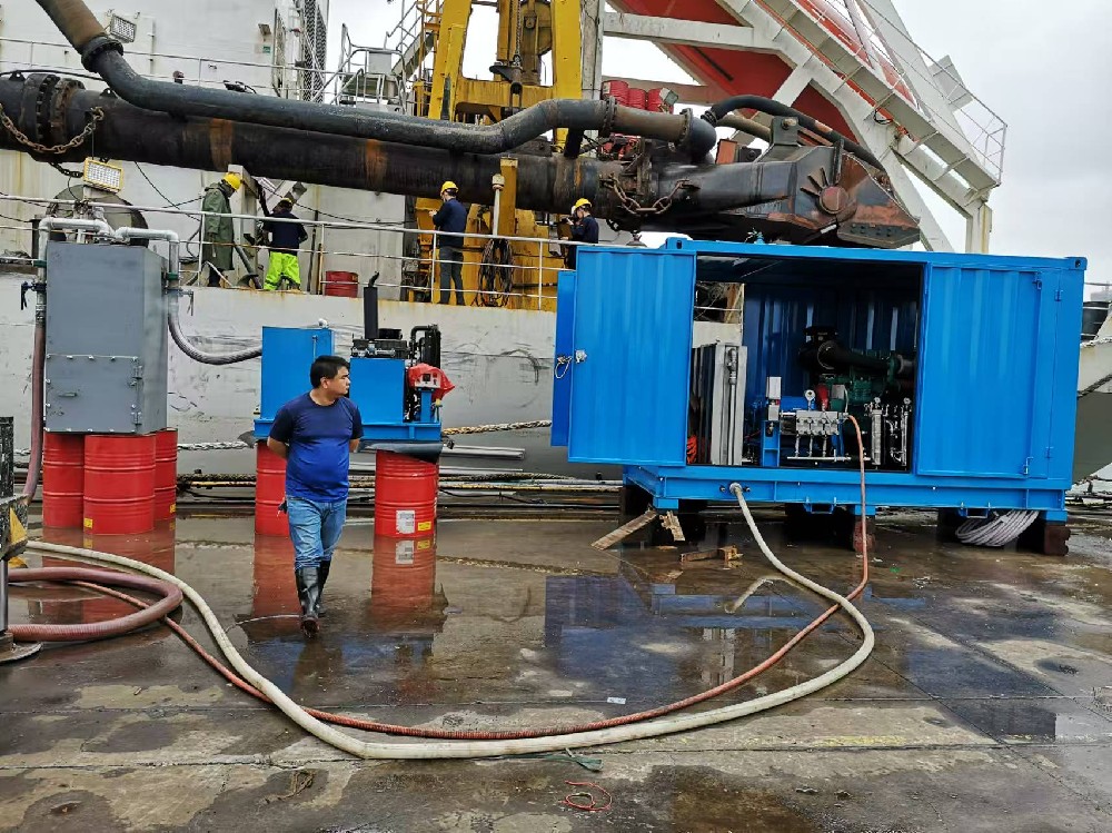 What parameters should be determined when purchasing a high-pressure cleaner?