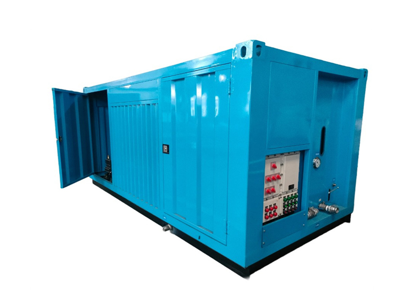 Oil tank cleaning machine